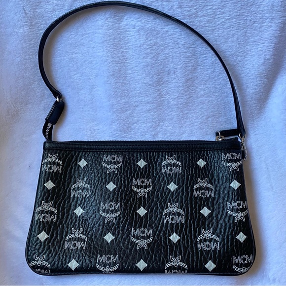 MCM Visetos Signature Logo Small Clutch Pouch Wristlet Purse Black & White - Picture 2 of 15